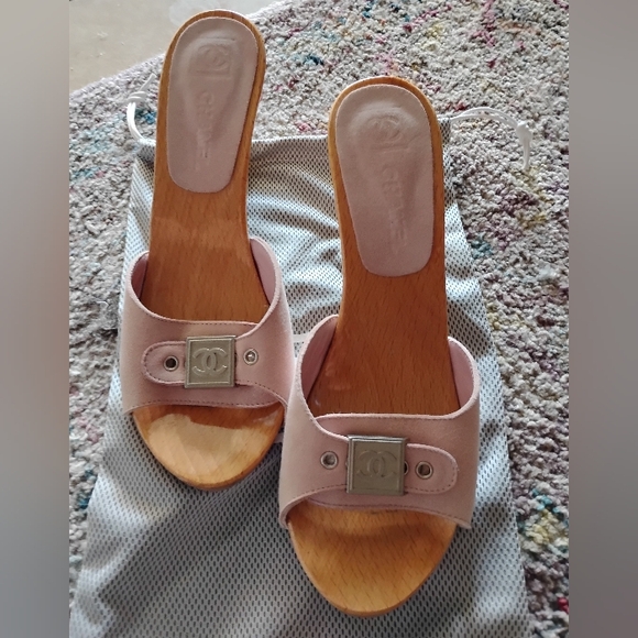 Chanel Pink Mules/Clogs - Picture 2 of 7